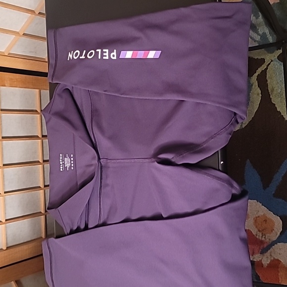 PELOTON Set Short 7" & Leggings & Bra - Picture 11 of 16